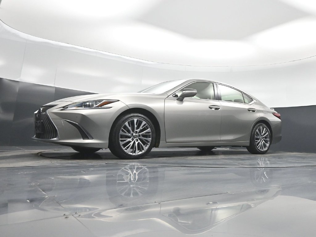 Used 2019 Lexus ES 300h w/ Premium Package FWD image 44