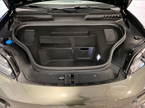 New 2026 Porsche Macan Turbo Electric image 12