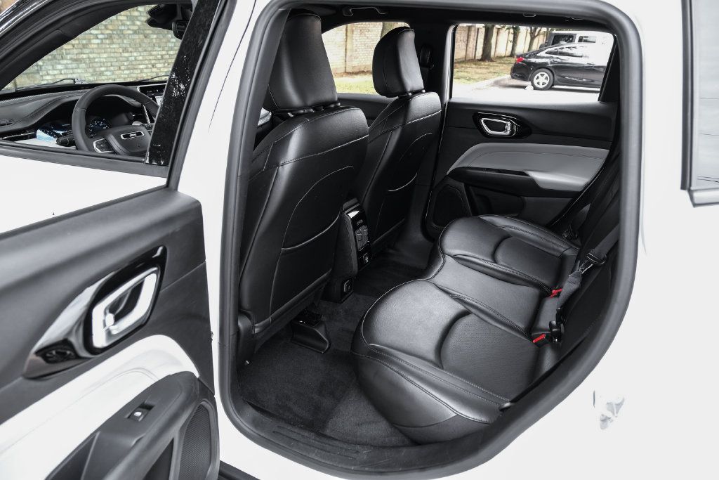 Used 2023 Jeep Compass Limited AWD/4WD image 51