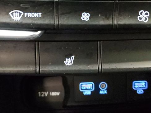 Used 2019 Hyundai Santa Fe Limited image 6