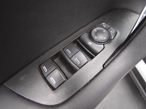 Used 2023 Chevrolet Blazer LT image 15