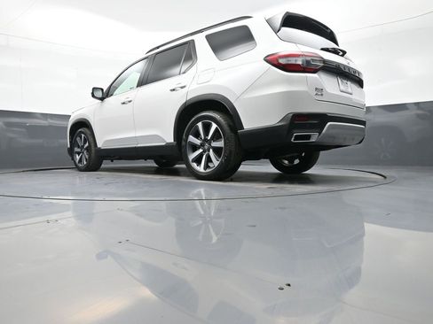 Certified 2023 Honda Pilot Touring image 34