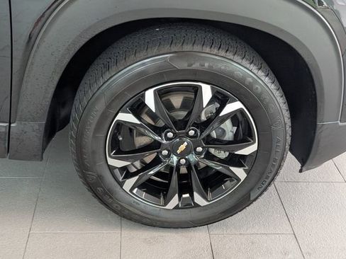 Used 2023 Chevrolet TrailBlazer LT FWD image 14