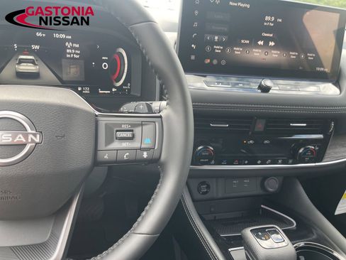 Used 2026 Nissan Rogue Platinum w/ Platinum Premium Package image 45