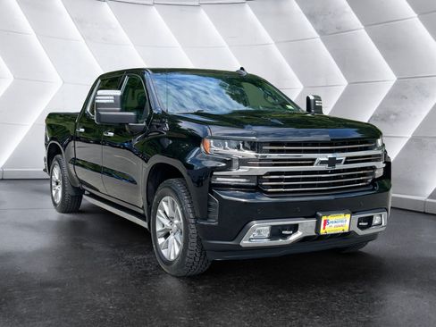 Used 2022 Chevrolet Silverado 1500 High Country w/ Technology Package AWD/4WD image 25