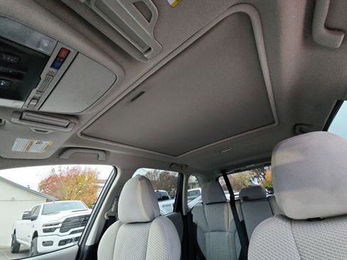 Used 2022 Subaru Forester Premium image 16