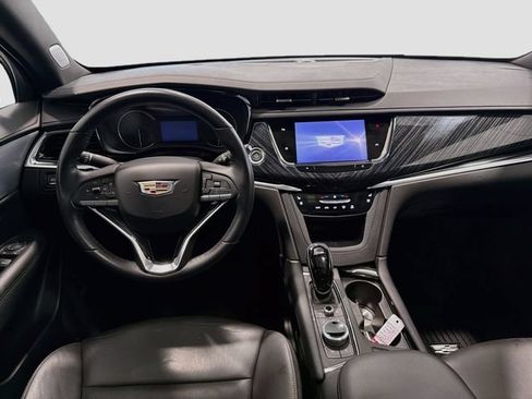 Used 2024 Cadillac XT6 Premium Luxury AWD/4WD image 21