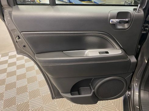 Used 2017 Jeep Compass High Altitude image 15