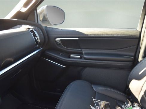 New 2025 Ford Expedition Platinum w/ Stealth Performance Package image 14