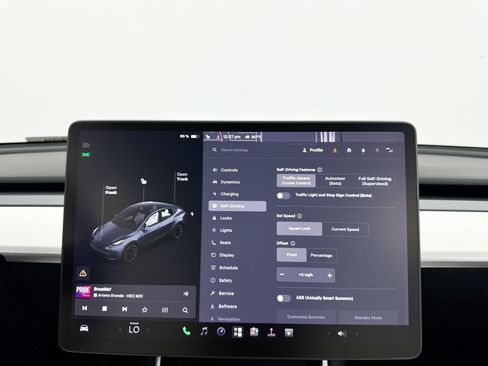 Used 2021 Tesla Model Y Long Range AWD/4WD image 10