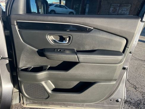 Used 2024 Honda Pilot Touring image 32