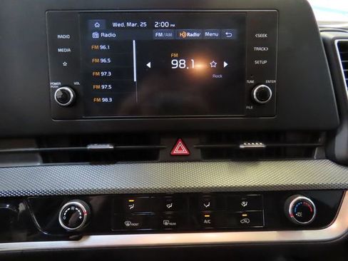 Used 2024 Kia Sportage LX image 22