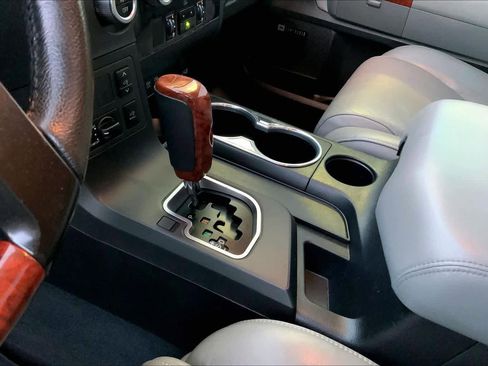 Used 2020 Toyota Sequoia Platinum RWD image 15