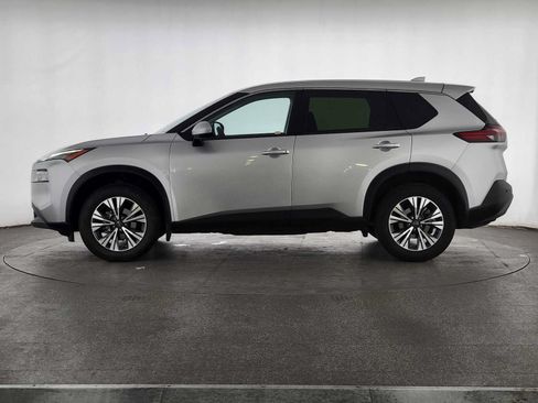 Used 2023 Nissan Rogue SV FWD image 7
