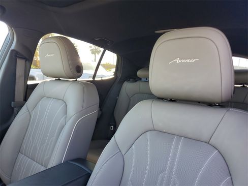 New 2026 Buick Envista Avenir image 7