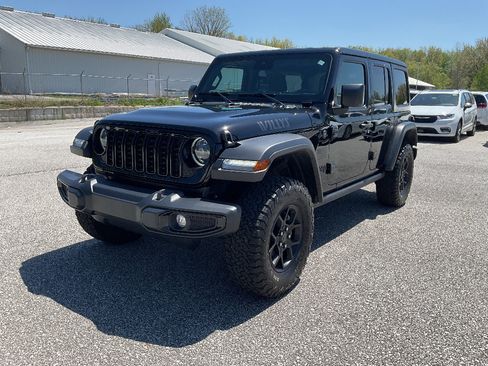 Used 2024 Jeep Wrangler Unlimited Sport AWD/4WD image 3