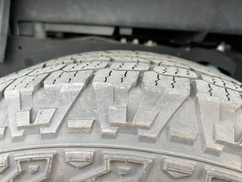 Used 2016 Toyota Tacoma TRD Off-Road image 12