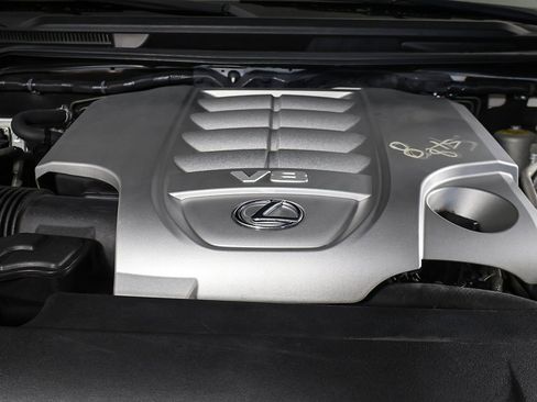 Used 2016 Lexus LX 570 4WD image 25