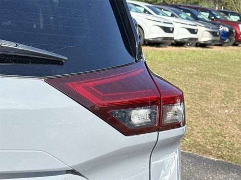 Certified 2021 Nissan Rogue Platinum image 15