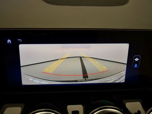 Used 2025 Mercedes-Benz GLA 250 4MATIC image 26