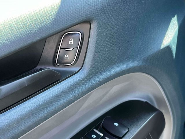 Certified 2025 Ford Maverick XL FWD image 27