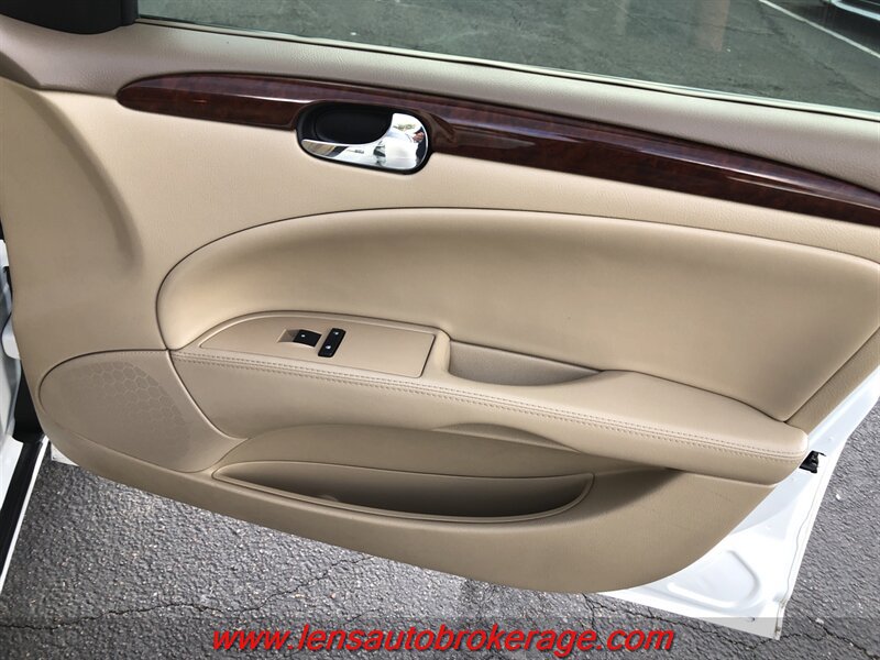 Used 2006 Buick Lucerne CXL w/ Driver Confidence Package FWD image 21