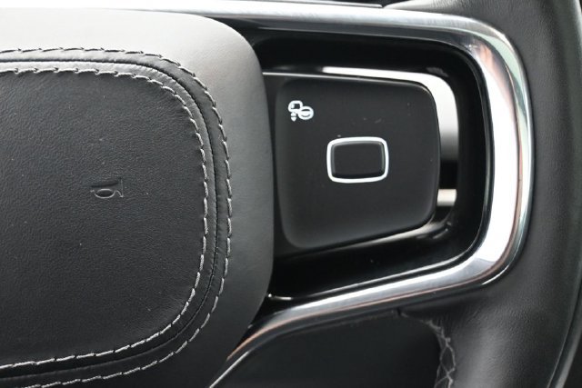 Certified 2025 Lincoln Navigator Reserve AWD/4WD image 14