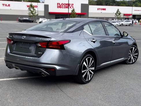 Used 2019 Nissan Altima 2.5 Platinum AWD/4WD image 6