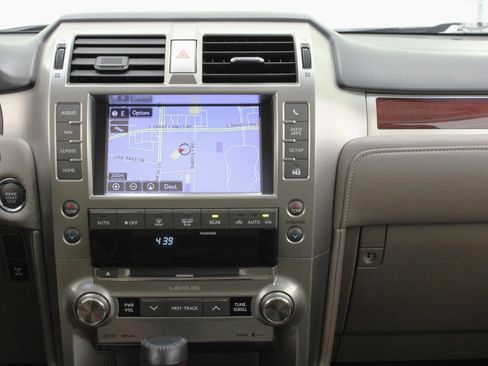 Used 2017 Lexus GX 460 Premium w/ Premium Package image 55