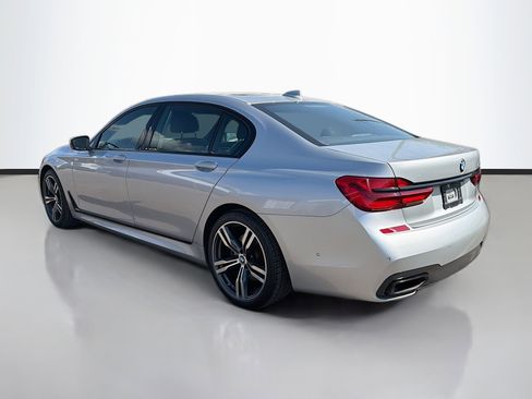Used 2019 BMW 740i w/ Executive Package image 5