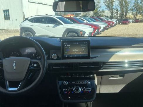 Used 2021 Lincoln Corsair AWD w/ Equipment Group 101A image 20