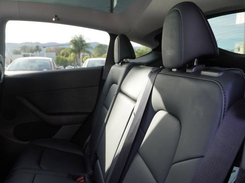 Used 2023 Tesla Model Y Long Range image 14