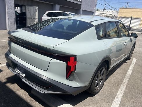 Used 2025 Kia K4 FWD image 4
