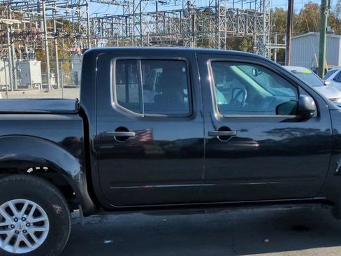 Used 2019 Nissan Frontier SV w/ Value Truck Package image 9