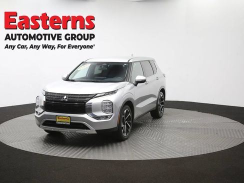 Used 2024 Mitsubishi Outlander SE FWD image 54