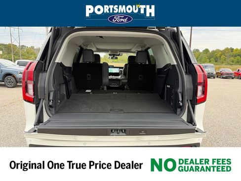 New 2025 Ford Expedition Active image 14