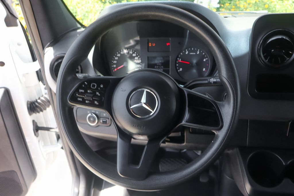 Used 2020 Mercedes-Benz Sprinter 2500 image 26