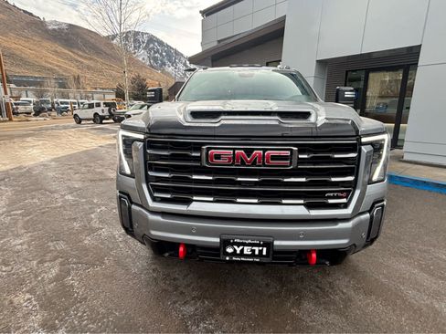 Used 2024 GMC Sierra 2500 AT4 w/ AT4 Premium Plus Package image 28