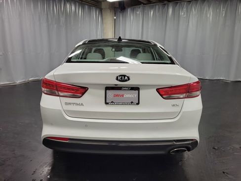 Used 2016 Kia Optima EX w/ Premium Package image 8