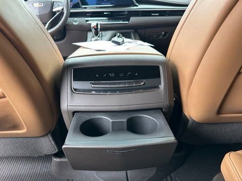 Certified 2024 Cadillac Escalade Premium Luxury AWD/4WD image 13