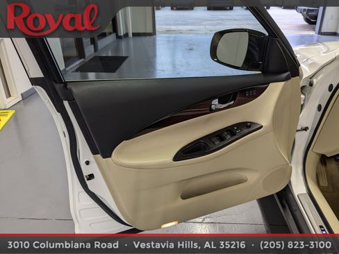 Used 2017 INFINITI QX50 Base w/ Premium Plus Package image 18