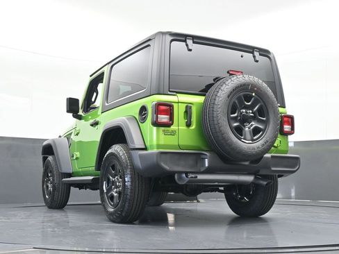 Used 2025 Jeep Wrangler Sport image 48