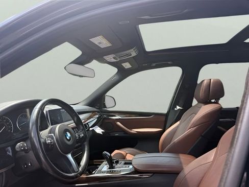 Used 2017 BMW X5 xDrive50i AWD/4WD image 12