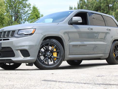 Used 2021 Jeep Grand Cherokee Trackhawk w/ Trailer Tow Group IV AWD/4WD image 22