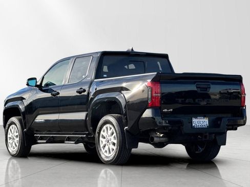 Used 2024 Toyota Tacoma SR5 image 6