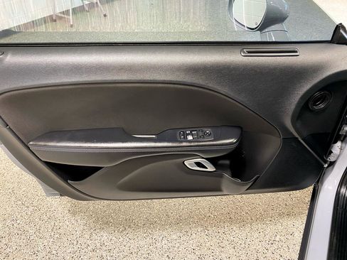 Used 2022 Dodge Challenger GT w/ Driver Convenience Group image 10