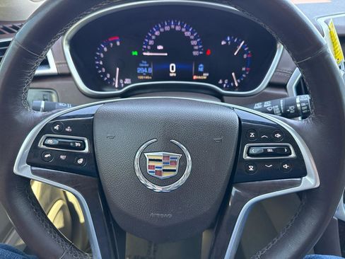 Used 2015 Cadillac SRX Luxury image 27