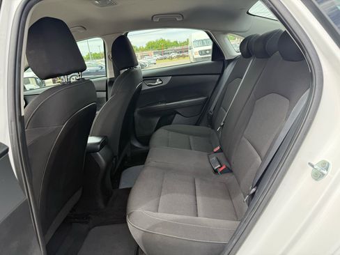 Used 2021 Kia Forte LXS image 12