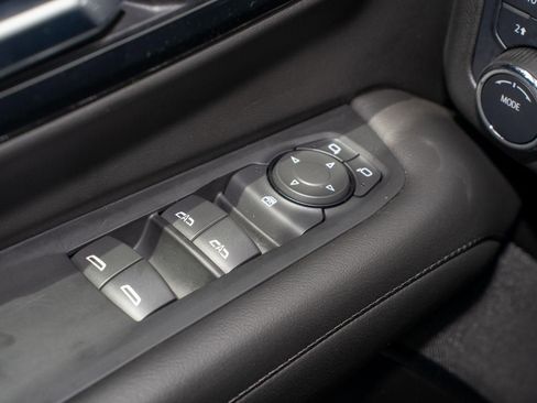 Used 2025 Chevrolet Tahoe LT image 28