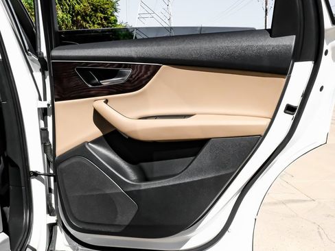 Used 2021 Audi Q7 3.0T Premium w/ Convenience Package image 48